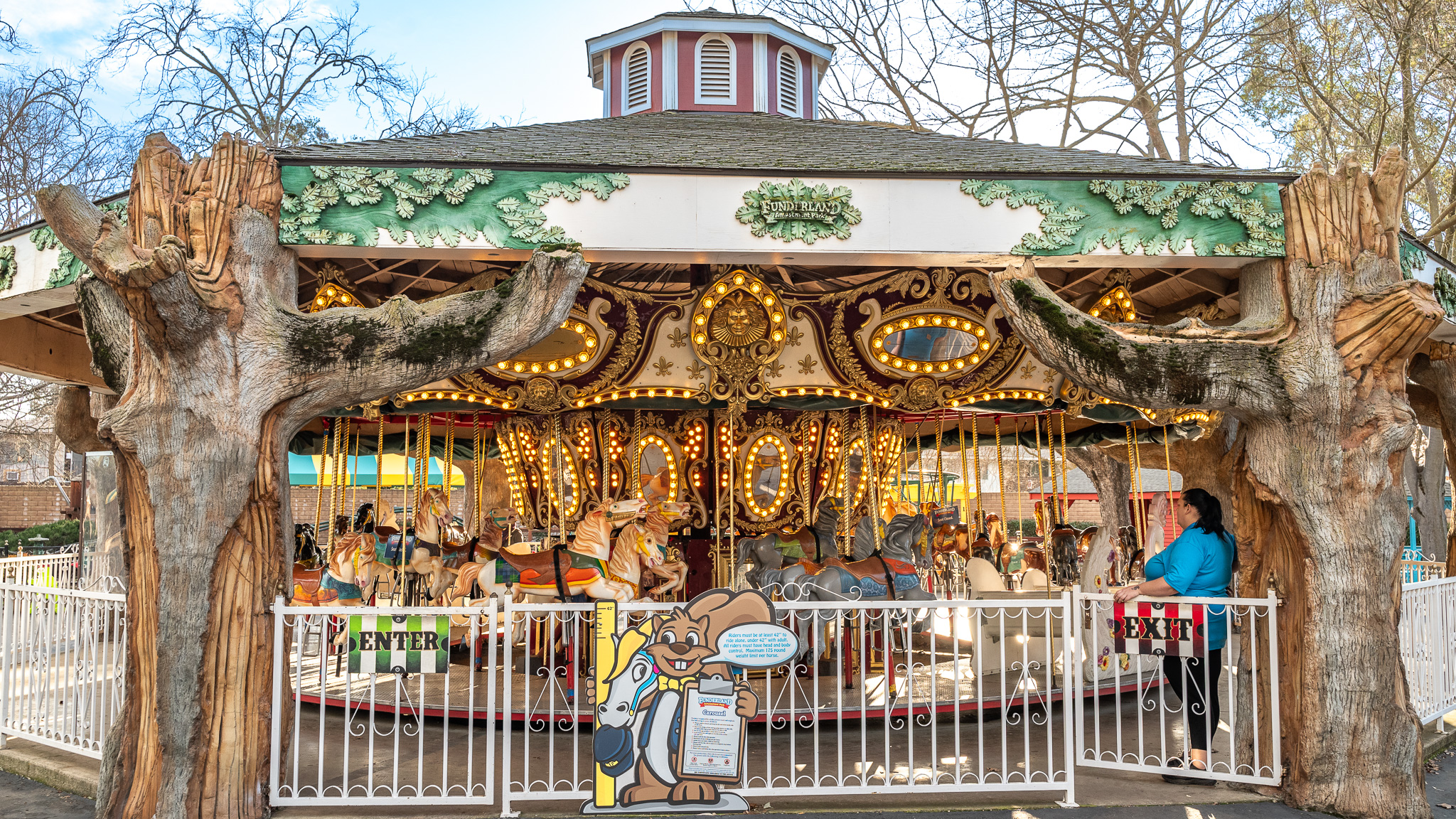 Hours & Calendar – Funderland Amusement Park
